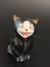 Load image into Gallery viewer, Royal Doulton Porcelain Black 1 Piece Figurine