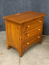 Load image into Gallery viewer, Thomasville Impressions Pine Nightstand