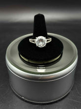 Load image into Gallery viewer, Sterling Silver Ring