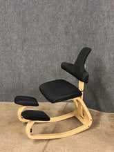Load image into Gallery viewer, Varier Thatsit Balans Ergonomic Kneeling Chair