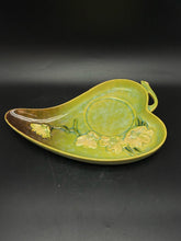 Load image into Gallery viewer, Roseville Floral Pottery 4 Piece Plates