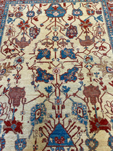 Load image into Gallery viewer, Pakistani Hand-Knotted Wool Heriz/Serapi Style Rug