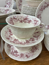 Load image into Gallery viewer, Wedgwood Dinnerware set