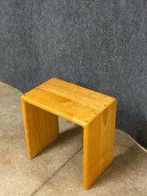 Load image into Gallery viewer, Pompanoosuc Mills Side Table