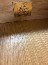 Load image into Gallery viewer, Thomasville Banded Mahogany 4 Drawer Nightstand