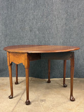 Load image into Gallery viewer, Antique Gateleg Drop Leaf Dining Table