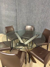 Load image into Gallery viewer, Set of 6 Poltrona Frau "Liz" Leather Chairs