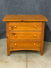 Load image into Gallery viewer, Thomasville Impressions Pine Nightstand
