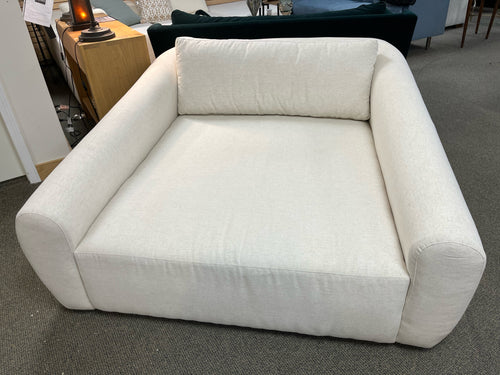 *NEW* Lulu and Georgia Harlowe Media Lounger