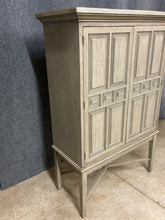 Load image into Gallery viewer, Ethan Allen Carys Bar Cabinet