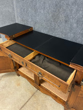 Load image into Gallery viewer, Ethan Allen Country French Two-Door Flip Top Server