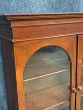 Load image into Gallery viewer, Traditional Colonial Style Step-back Cabinet