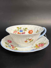 Load image into Gallery viewer, Shelley 2 Piece Cup + Saucer