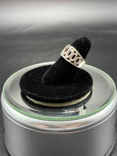 Load image into Gallery viewer, Sterling Silver Ring