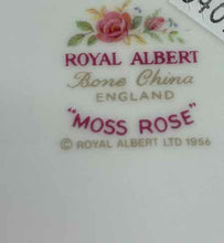 Load image into Gallery viewer, Royal Albert Dinnerware set