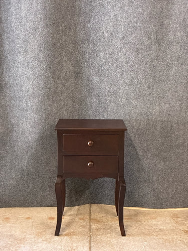 Traditional Mahogany Two-Drawer Nightstand with Cabriole Legs