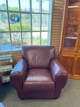 Load image into Gallery viewer, Italian Leather Armchair