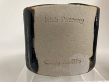 Load image into Gallery viewer, 8 Piece Pottery Napkin rings