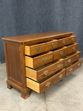 Load image into Gallery viewer, Traditional 9-Drawer Oak Dresser
