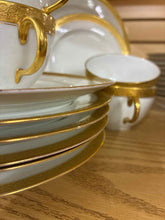 Load image into Gallery viewer, Haviland Bone China Dinnerware set
