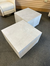Load image into Gallery viewer, Ethan Allen Albion Bunching Coffee Table