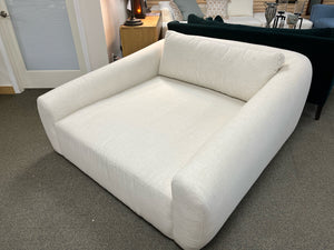 *NEW* Lulu and Georgia Harlowe Media Lounger