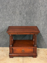 Load image into Gallery viewer, Nichols &amp; Stone Williamsburg Solid Wood Nightstand