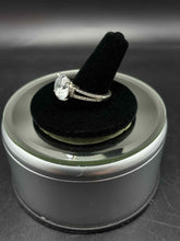 Load image into Gallery viewer, Sterling Silver Ring