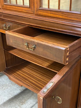 Load image into Gallery viewer, La Permanente Mobili Cantù Italian Mahogany Display Cabinet