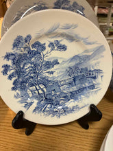 Load image into Gallery viewer, Wedgwood Dinnerware set