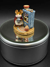 Load image into Gallery viewer, Resin Multi-Color 1 Piece Figurine