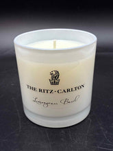Load image into Gallery viewer, White Candle/Candleholder