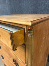Load image into Gallery viewer, Maple 5-Drawer Chest