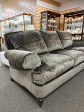 Load image into Gallery viewer, Ethan Allen 88" Hyde Sofa