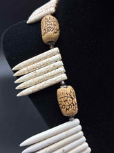 Load image into Gallery viewer, Necklace