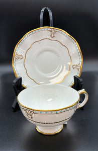 Royal Crown Derby Gold Trim 5 Piece Dinnerware set
