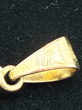 Load image into Gallery viewer, Gold Pendant
