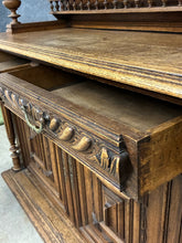 Load image into Gallery viewer, Antique Belgian Oak Cupboard