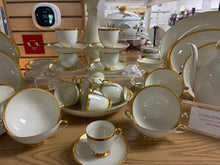 Load image into Gallery viewer, Gold Trim Porcelain Dinnerware set