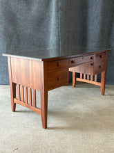 Load image into Gallery viewer, Ethan Allen American Impressions Cherry Desk