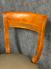 Load image into Gallery viewer, Large Round Pedestal 5 Piece Dining Set