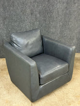 Load image into Gallery viewer, Leather Italia Modern Swivel Club Chair