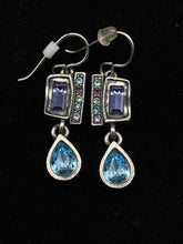 Load image into Gallery viewer, Earrings