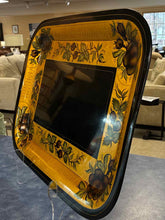 Load image into Gallery viewer, Metal Fruit Tray
