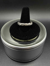 Load image into Gallery viewer, Sterling Silver Ring