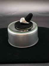 Load image into Gallery viewer, Sterling Silver Ring