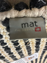 Load image into Gallery viewer, Made In India Black and Beige Wool Area Rug