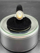 Load image into Gallery viewer, Sterling Silver Ring