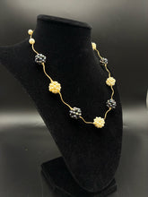 Load image into Gallery viewer, Gold Pearl Necklace