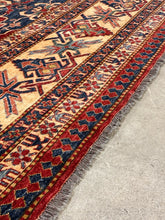 Load image into Gallery viewer, Oversize Hand-Knotted Persian Heriz Rug